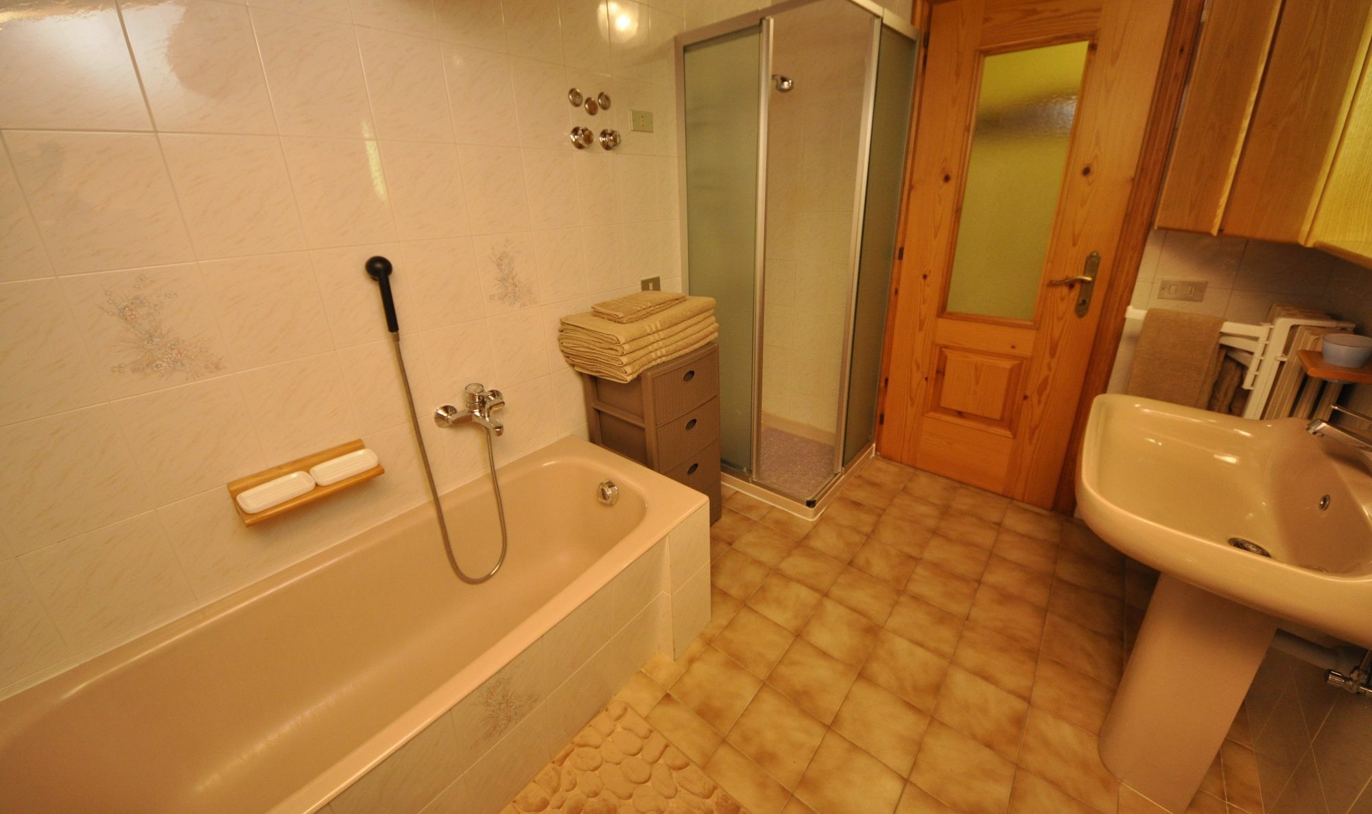 Appartamento Valeriano By Livigno Accomodation Kültér fotó